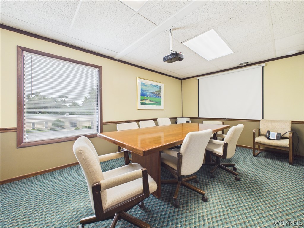 Commercial Lease in Cheektowaga