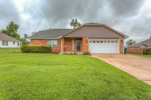 420 54th St, Sand Springs, OK, 74063-3356 | Card Image