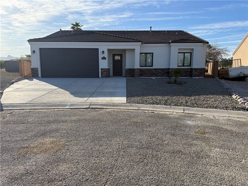 5640 S Desert Lakes Dr, Fort Mohave, AZ, 86426-9298 | Card Image