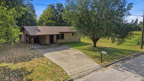 2050 Avon Dr, Denison, TX, 75020-7102 | Card Image
