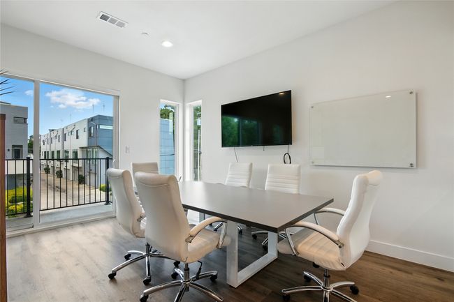 102 - 4640 Munger Ave, Townhouse with 2 bedrooms, 3 bathrooms and null parking in Dallas TX | Image 4