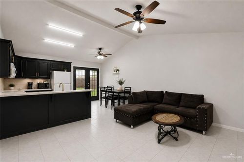 1-300 N Coyote Dr, La Joya, TX, 78560-4085 | Card Image