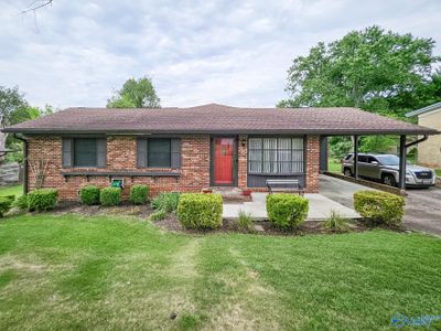 2017 Rodgers Drive Ne, House other with 3 bedrooms, 2 bathrooms and null parking in Huntsville AL | Image 1