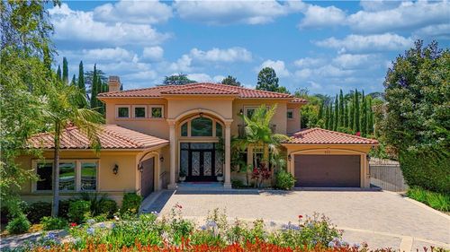 553 Woodward Blvd, Pasadena, CA, 91107 | Card Image