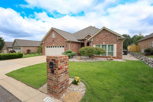 212 Willow Bend Cir, Hot Springs, AR, 71913-6967 | Card Image