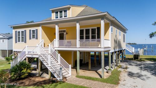 259 Creek Rd, Beaufort, NC, 28516-6601 | Card Image