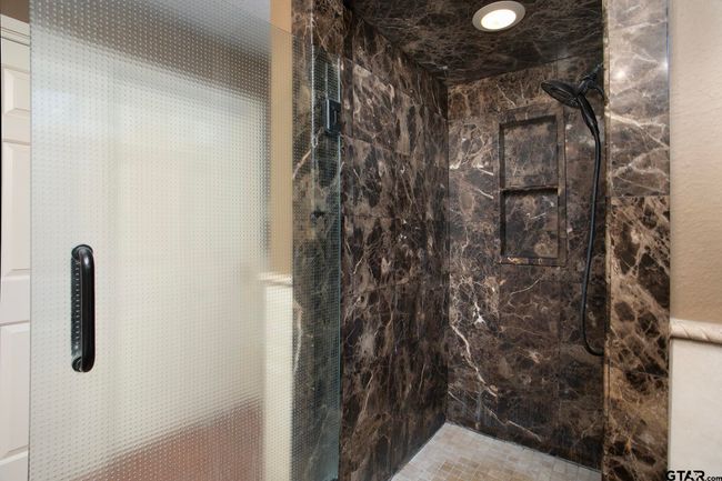 17617 Carol Cir, House other with 3 bedrooms, 2 bathrooms and null parking in Flint TX | Image 16
