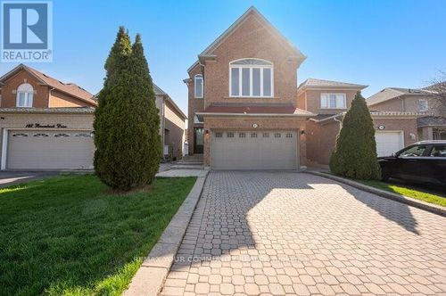144 Broomlands Drive, Vaughan (Maple), ON, L6A2K3 | Card Image