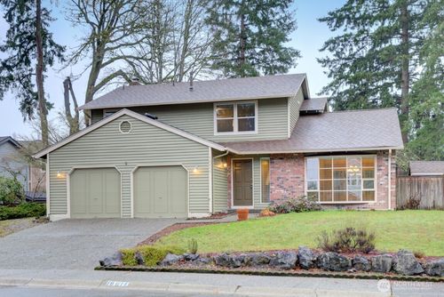 16611 Ne 48th Court, Redmond, WA, 98052 | Card Image