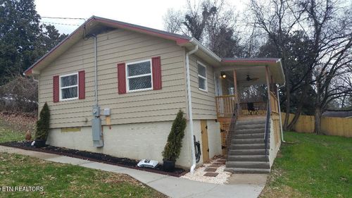 618 Pennsylvania Ave, Oak Ridge, TN, 37830-5155 | Card Image