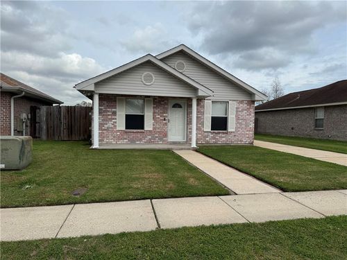 4021 Regina Coeli Ct, Marrero, LA, 70072-6354 | Card Image