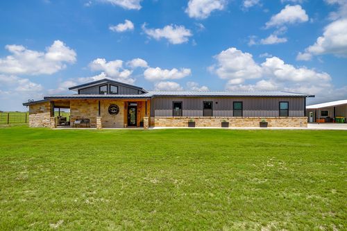 208 Private Road 107, Blum, TX, 76627-4102 | Card Image