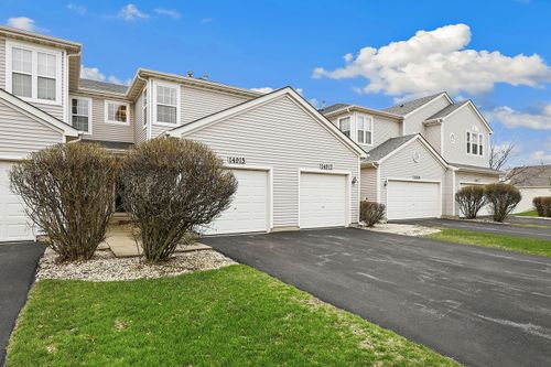 14915 W Victoria Xing, Lockport, IL, 60441-6294 | Card Image