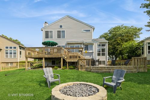 424 Sundance Dr, Bartlett, IL, 60103-5056 | Card Image