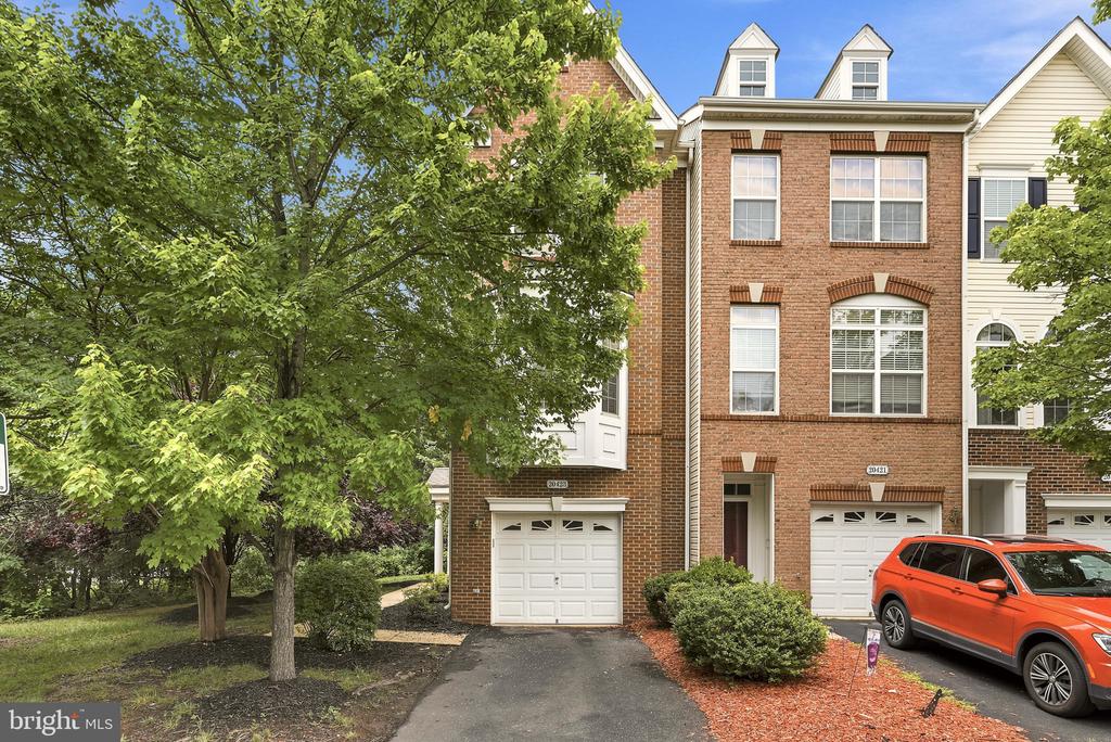Residential Lease in ASHBURN 3