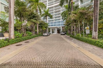 1509 - 2020 N Bayshore Dr, Condo with 1 bedrooms, 2 bathrooms and null parking in Miami FL | Image 1