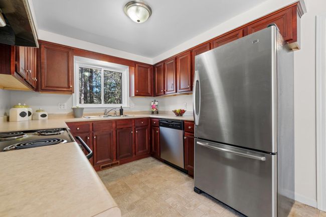6 Sheldon Rd, House other with 3 bedrooms, 2 bathrooms and null parking in Derry NH | Image 14