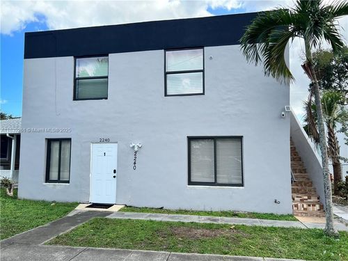 2240 Simms St, Hollywood, FL, 33020-1636 | Card Image