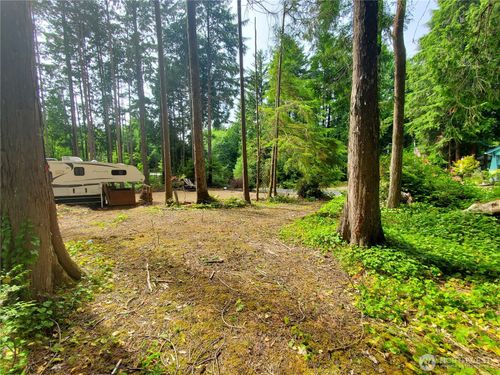 44 Robin Ln, Pacific Beach, WA, 98571-5013 | Card Image