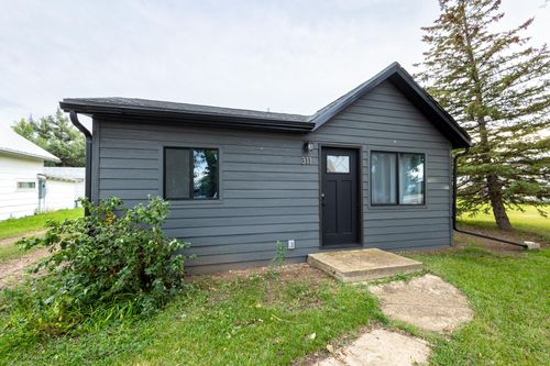 311 6th Ave, Newell, SD, 57760-2171 | Card Image