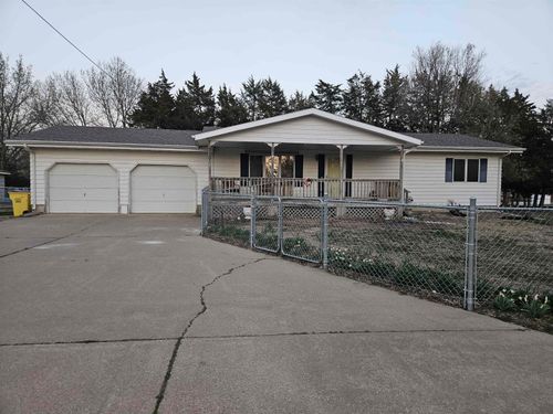 310 N Poplar St, Solomon, KS, 67480-8234 | Card Image
