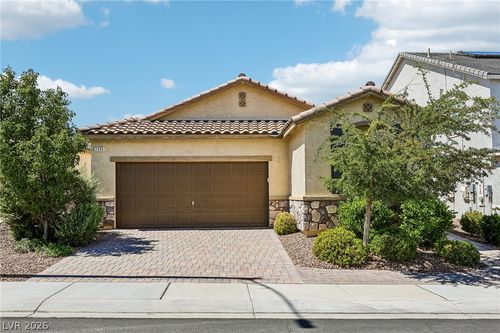 2255 Valdina St, Henderson, NV, 89044-1672 | Card Image