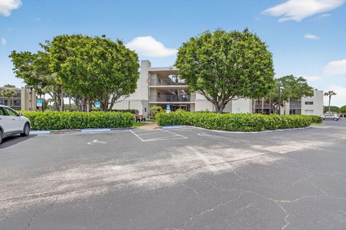 215-5100 Las Verdes Cir, Delray Beach, FL, 33484-8094 | Card Image