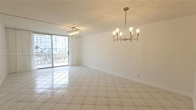 APT-313 - 1825 S Ocean Dr, Condo with 1 bedrooms, 2 bathrooms and null parking in Hallandale Beach FL | Image 9