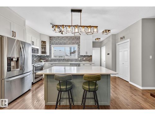 4367 Veterans Way Nw, Edmonton, AB, T5E6N4 | Card Image