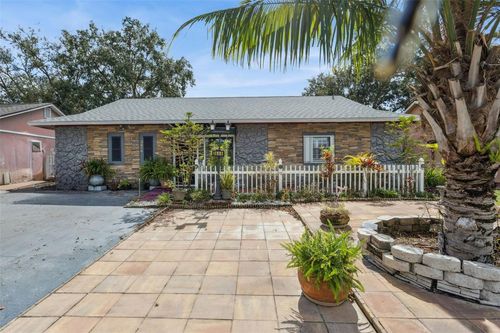 3646 Falling Leaf Ln, ORLANDO, FL, 32810-2272 | Card Image