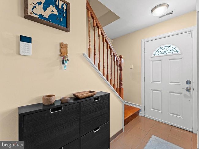 657 S Queen Anne Dr, House other with 3 bedrooms, 2 bathrooms and null parking in FAIRLESS HILLS PA | Image 6