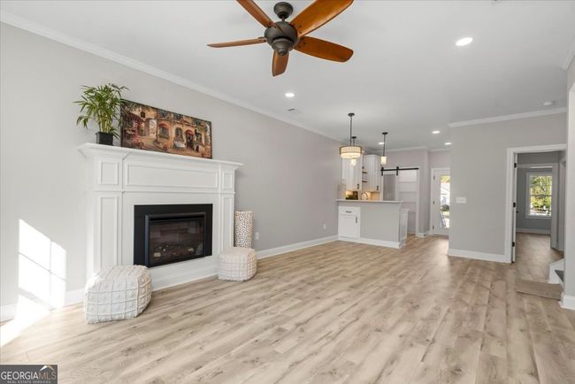 321 S Madison Ave, Townhouse with 4 bedrooms, 3 bathrooms and null parking in Monroe GA | Image 4