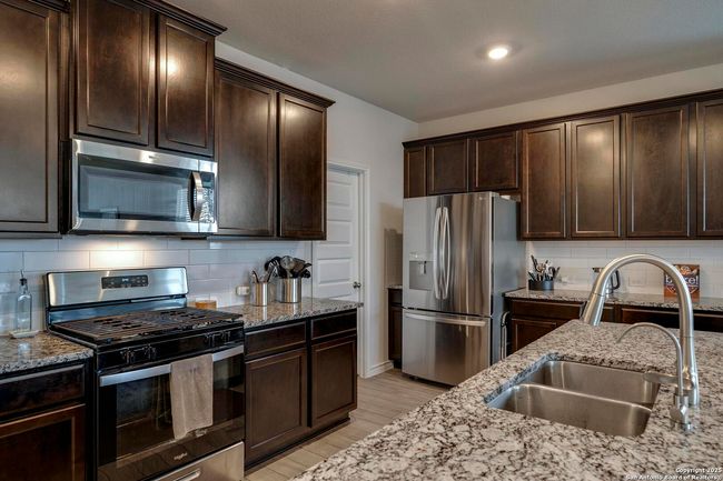 702 Overlook Rdg, House other with 5 bedrooms, 4 bathrooms and null parking in Cibolo TX | Image 15