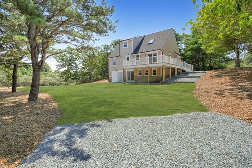 12 W Farm Rd, West Tisbury, MA, 02575-5537 | Card Image