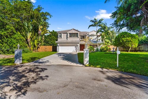 15681 Sw 147th Ct, Miami, FL, 33187 | Card Image