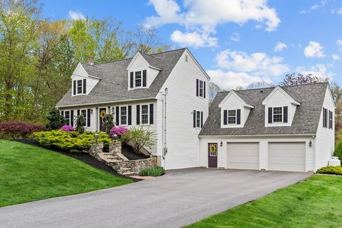 10 Goulds Hill Rd, Newton, NH, 03858-3300 | Card Image