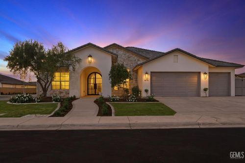 16716 Brookview Ct, Bakersfield, CA, 93314-8204 | Card Image