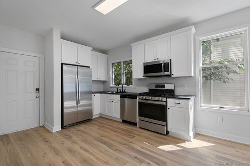 1-17 Willard St, New Haven, CT, 06515-2126 | Card Image
