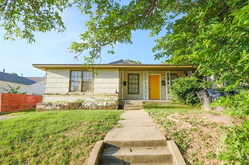 3643 Washburn Ave, Fort Worth, TX, 76107-4043 | Card Image