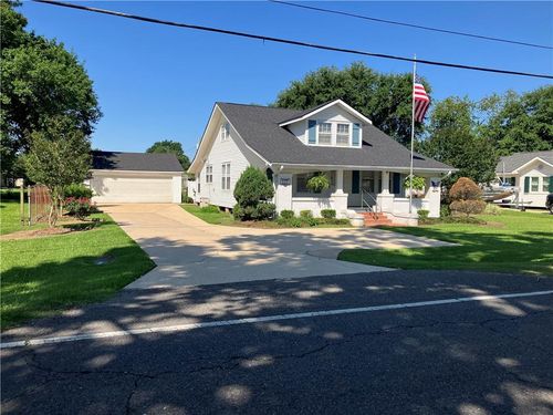 177 N Airline Ave, Gramercy, LA, 70052-3621 | Card Image