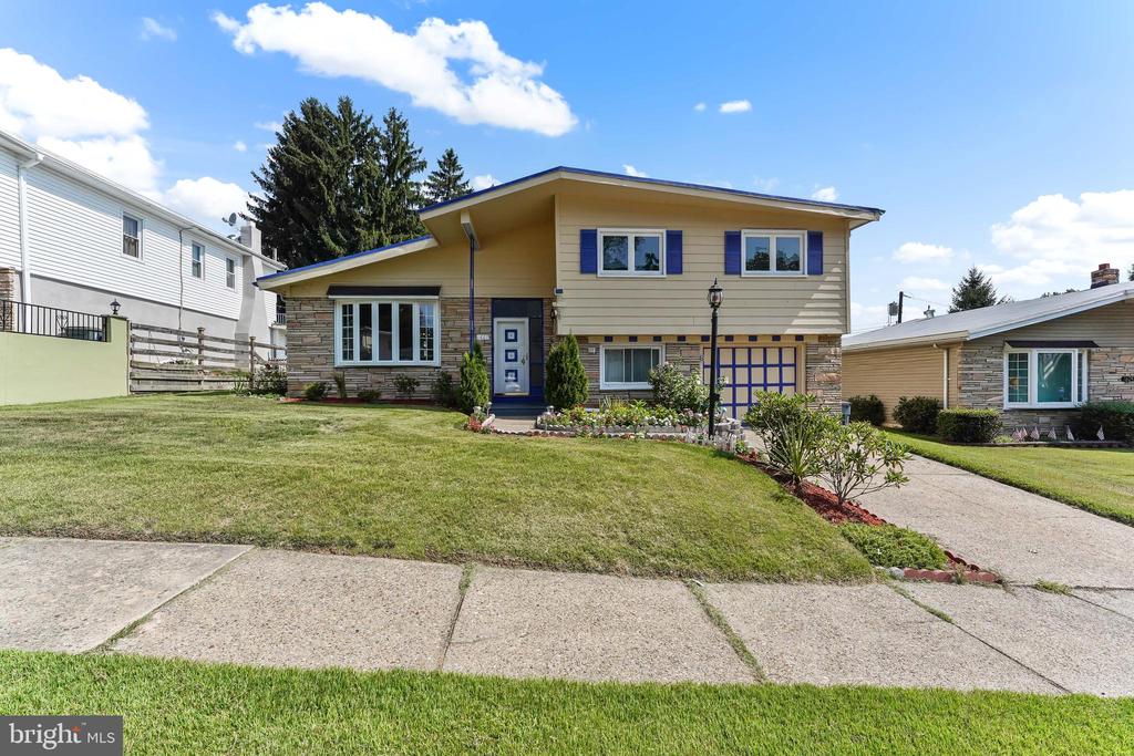 Colima Rd, Philadelphia, PA 19115