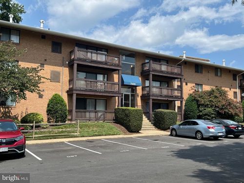 102-7600 Savannah St, FALLS CHURCH, VA, 22043-3676 | Card Image