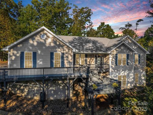 7 Shannon Ln, Leicester, NC, 28748-0210 | Card Image