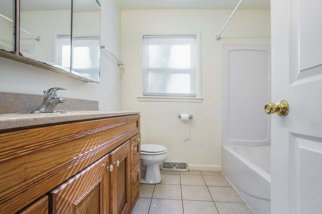 1315 Sutherland Ave, House other with 5 bedrooms, 2 bathrooms and null parking in Kalamazoo MI | Image 13