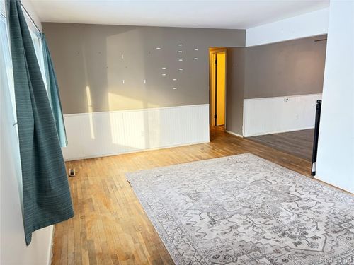 8506 Chesterfield Dr, Swartz Creek, MI, 48473-1273 | Card Image