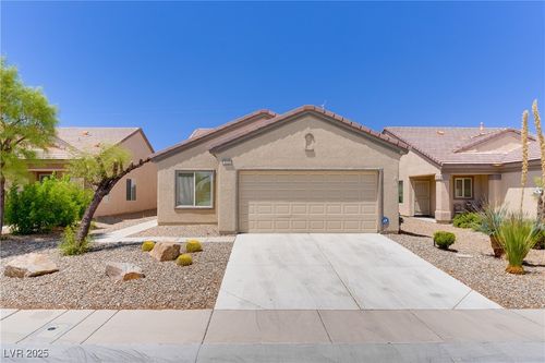 3520 Kittiwake Rd, North Las Vegas, NV, 89084-2416 | Card Image