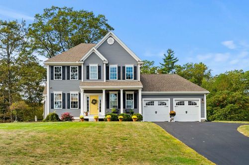 157 Jenkins Farm Rd, Chester, NH, 03036-4405 | Card Image