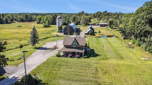 20468 7 N/A, Tay Valley, ON, K0H2B0 | Card Image