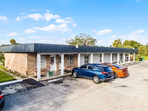 465 S Volusia Ave, Orange City, FL, 32763-5860 | Card Image