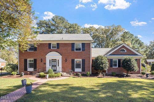 3325 N Walnut St, Farmville, NC, 27828-1376 | Card Image